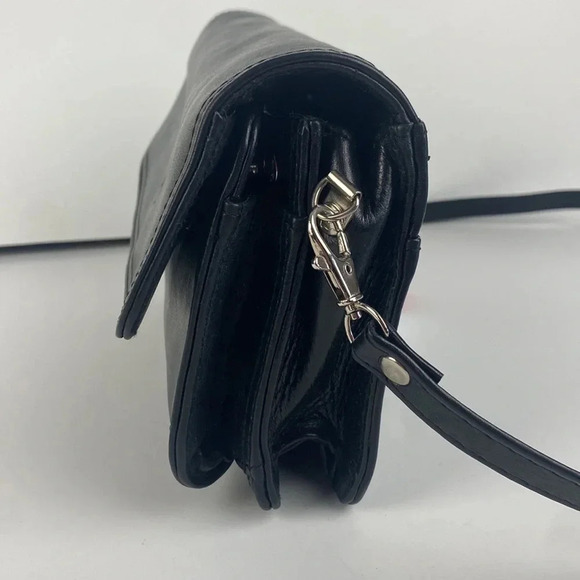 Black Genuine Italian leather cross  body shoulder bag - Picture 3 of 16